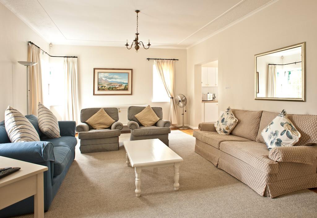 Squirrels Way Cottages 케이프타운 객실 사진